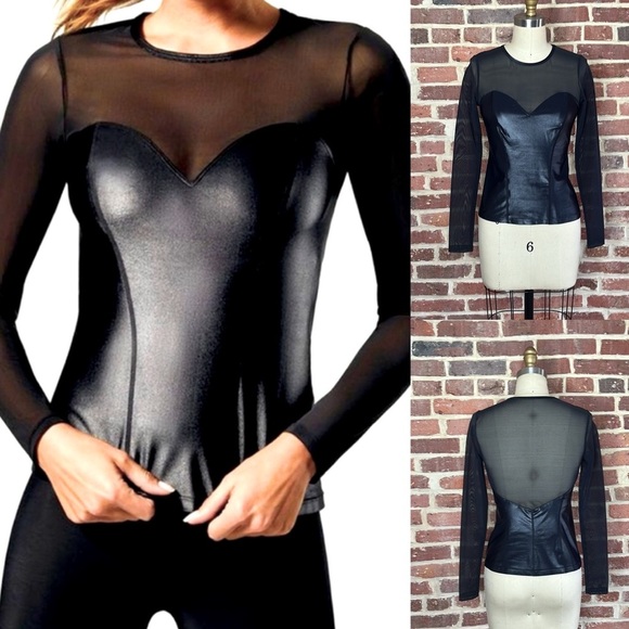Carbon38 Tops - NWOT Carbon38 Mesh Long Sleeved Top in Size Small